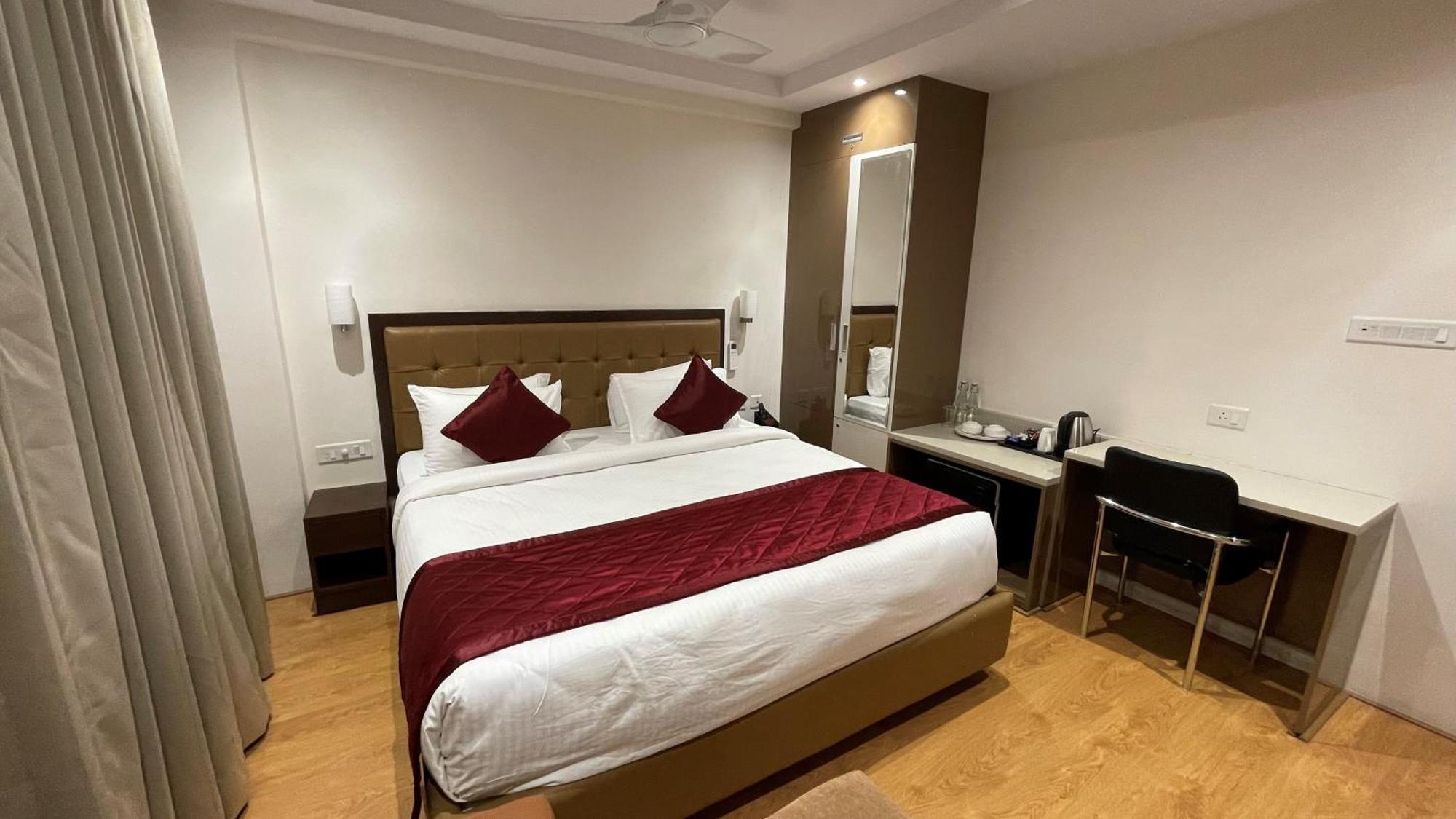 Hotel Silver Cle Haydarabad Dış mekan fotoğraf