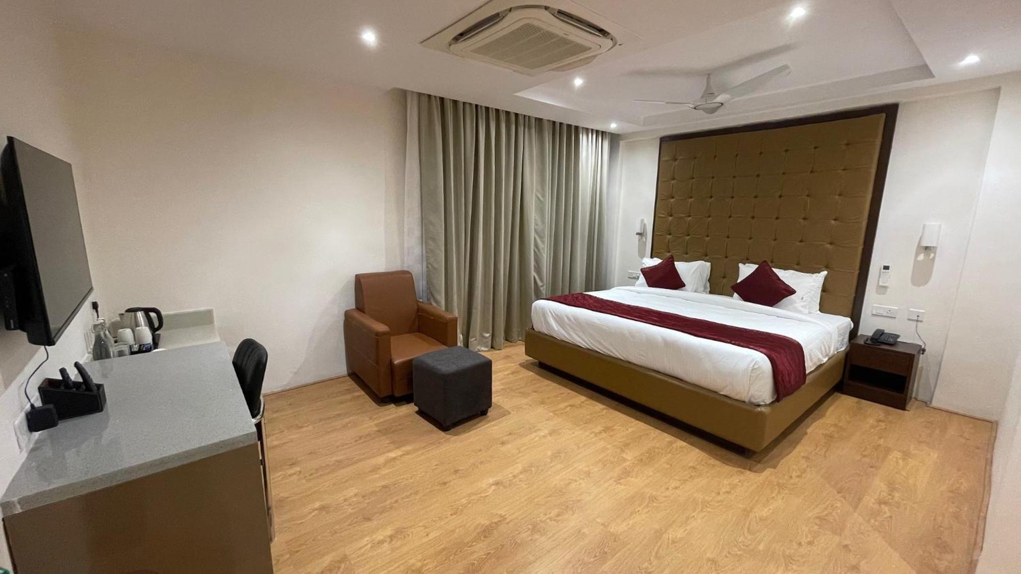 Hotel Silver Cle Haydarabad Dış mekan fotoğraf