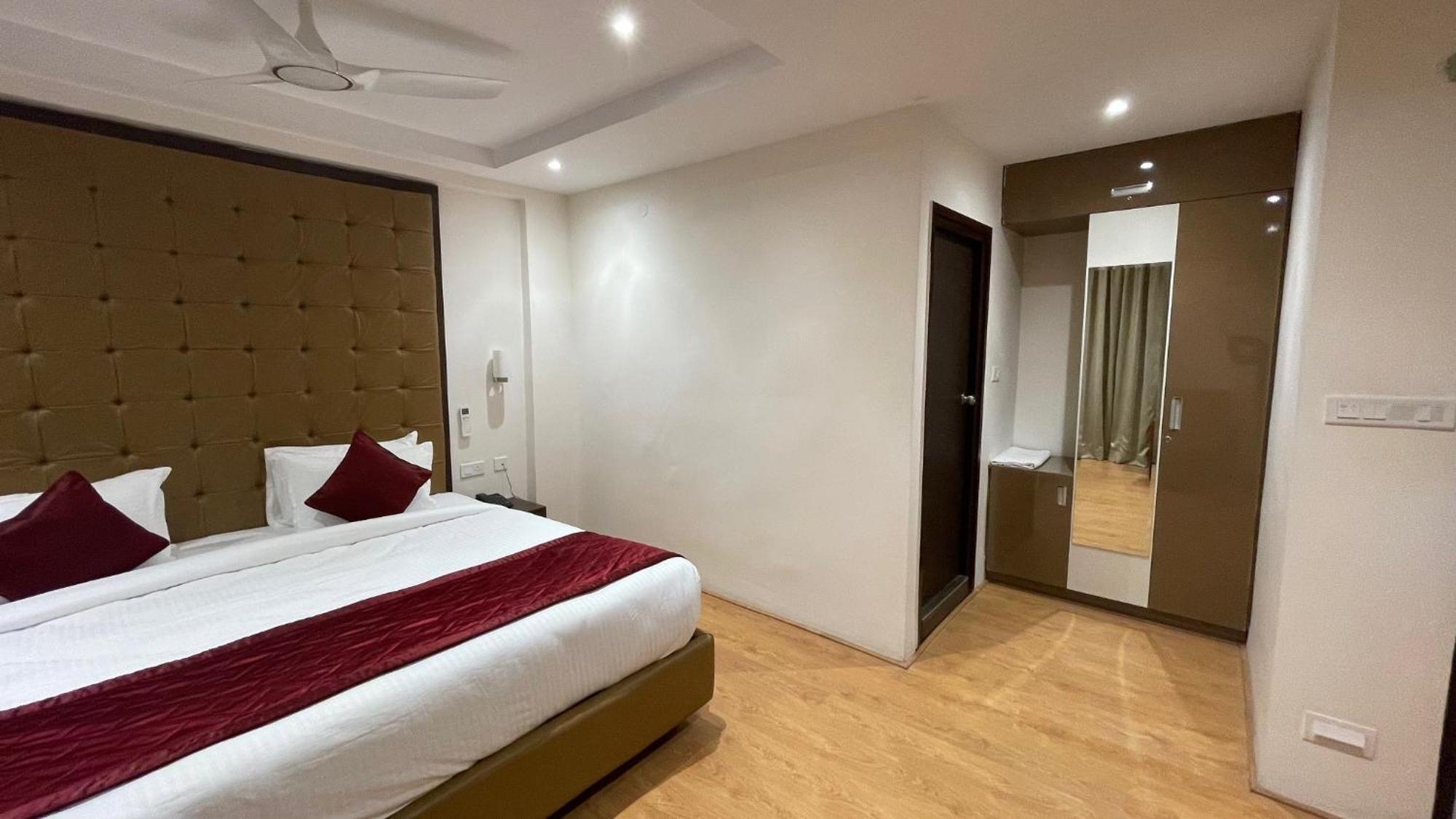 Hotel Silver Cle Haydarabad Dış mekan fotoğraf